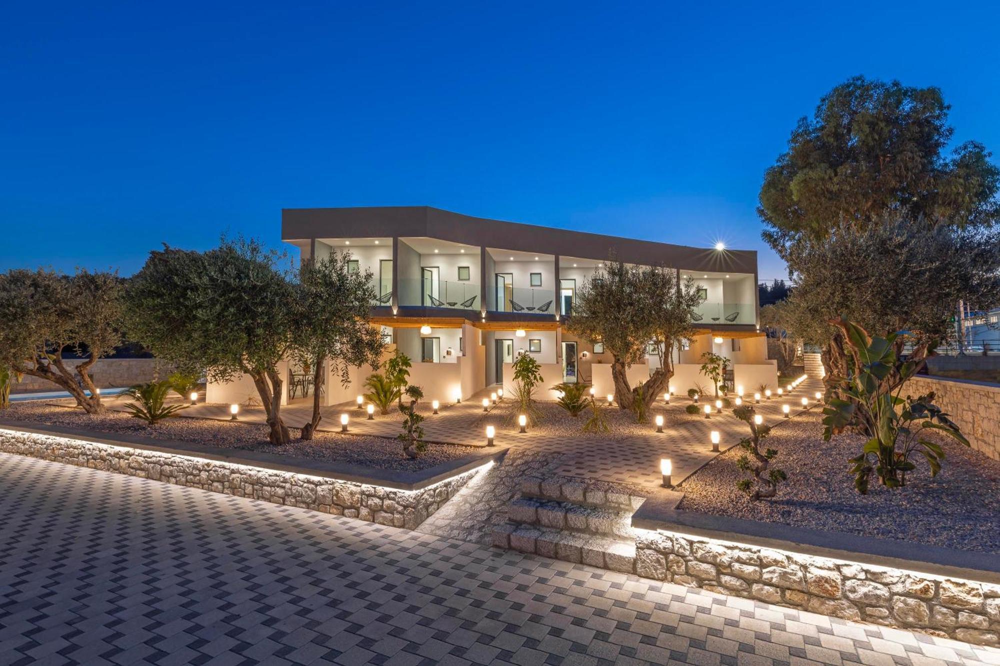 Tota Suites Afantou Ngoại thất bức ảnh